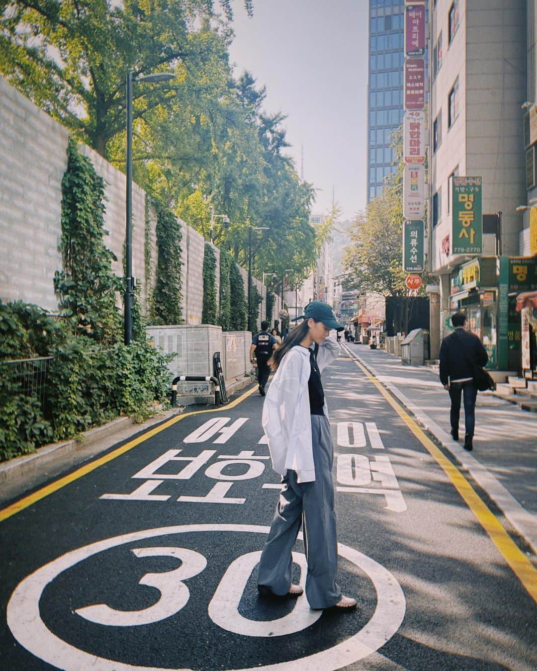 青野楓のインスタグラム：「korea 🇰🇷✈️」