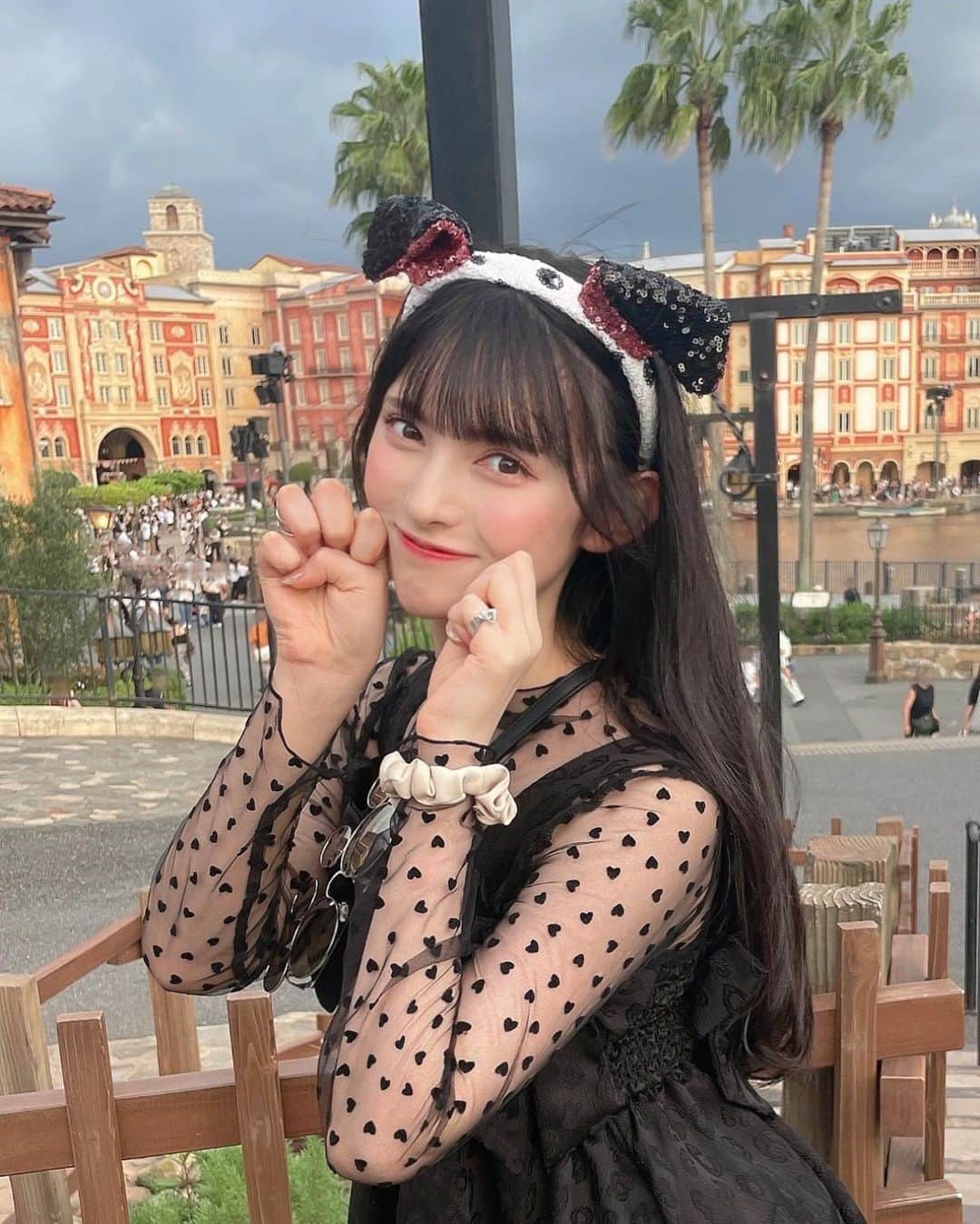 菅田愛貴さんのインスタグラム写真 - (菅田愛貴Instagram)「🖤🐕  わんちゃんになってきました！  #DisneySea #101匹わんちゃん #菅田愛貴」9月12日 18時34分 - akisudaofficial