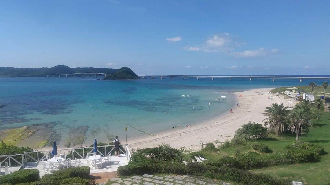 ナカムラ建設のインスタグラム：「夏も終わりに近づいた今日  周南市栄町の裏道で  お笑い芸人、ぺこぱが  ロケ中？でした。  やはり、、なんとなくオーラありなお二方でした。」