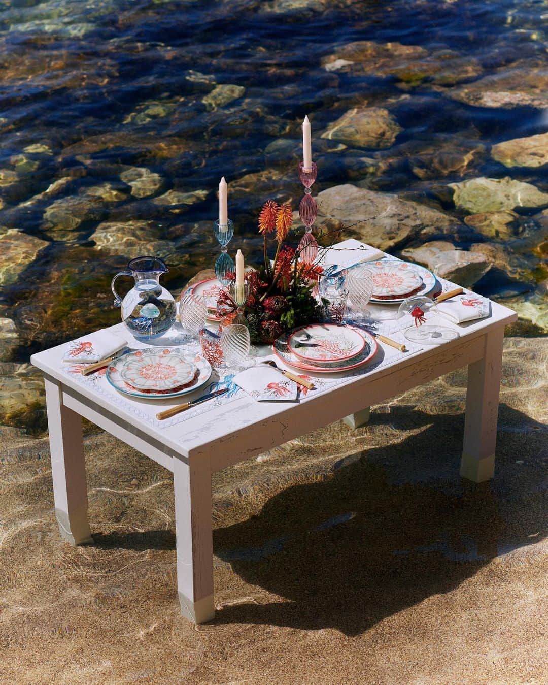 LVMHのインスタグラム：「@diormaison unveils the Méditerranée collection, a subtle tribute to Christian Dior's fascination with the South of France, its landscapes, colors and light.  #LVMH #Dior」