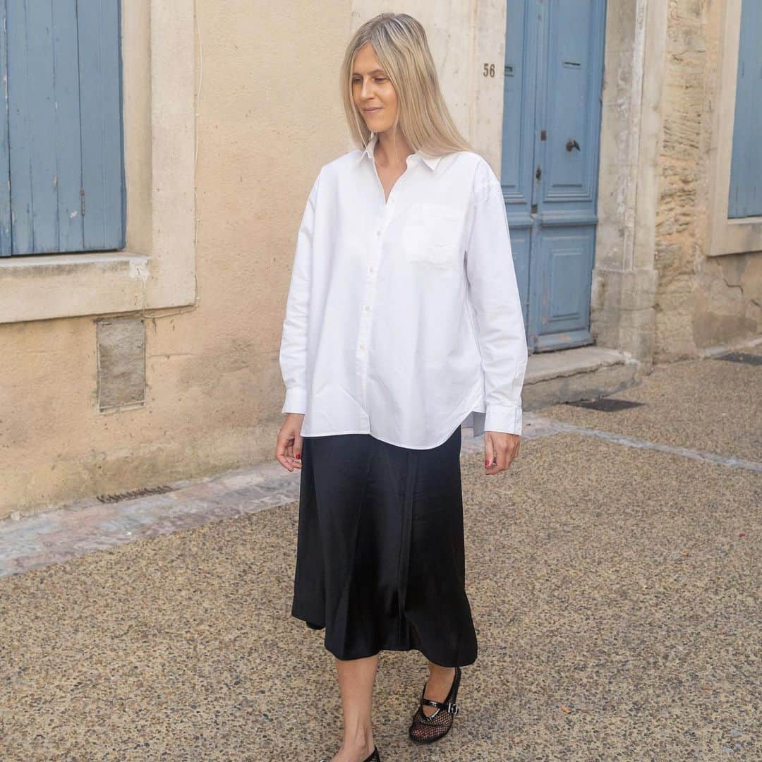 Linda Tolのインスタグラム：「Holiday in @sezane #ad」
