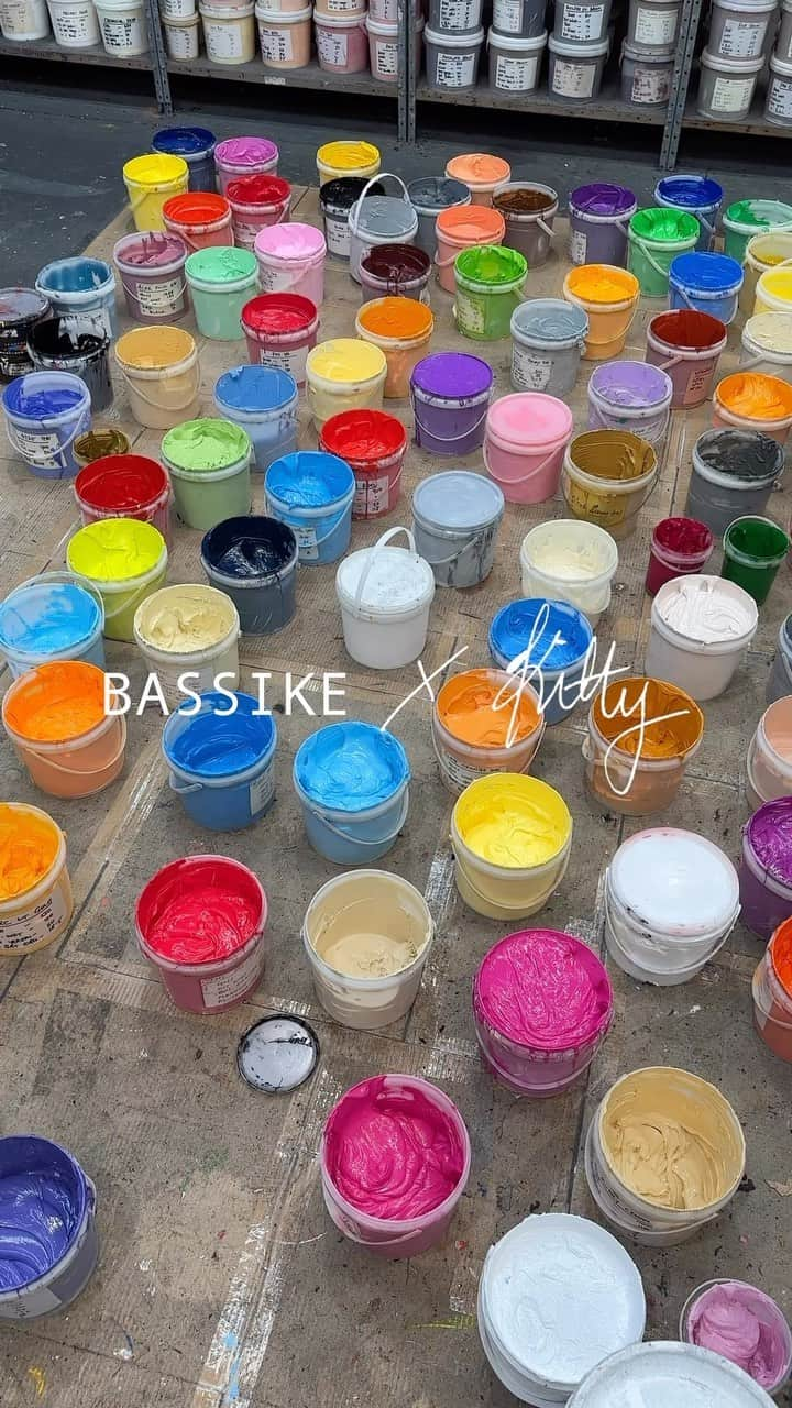 ベイシークのインスタグラム：「coming soon. bassike x.  launching exclusively at bassike.com on thursday.  #bassike」