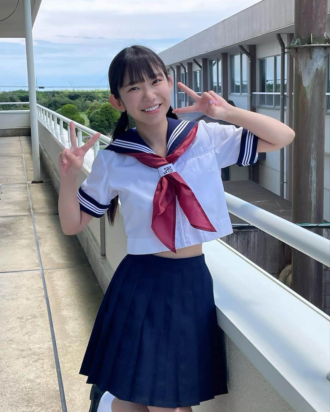 長澤茉里奈のインスタグラム：「9月14日発売 #EX大衆　撮り下ろしだよ♡ 合法ロリたっぷりの長澤でお届けします♡デジタル写真集も出るのでお楽しみに〜  #制服#セーラー服#セーラー  #marichuu#nagasawamarina#まりちゅう#長澤茉里奈#グラビア#グラビアアイドル#アイドル#水着 #bikinimodel#gravure#Gravureidol#japanesegirl」