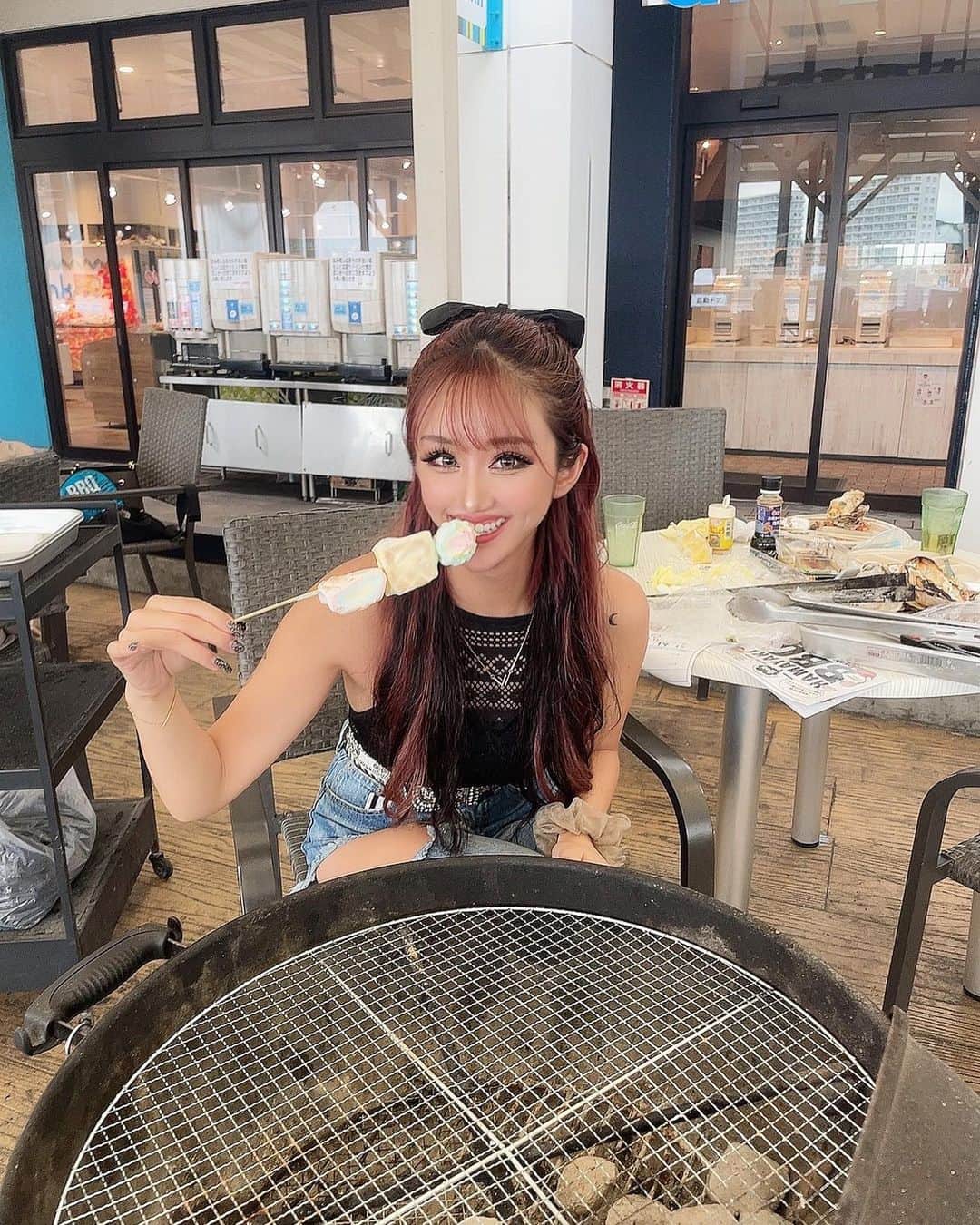 のインスタグラム：「マシュマロ可愛くて買ったけど甘すぎて一口しか食べなかった☁💖☁️💖  #愛知 #蒲郡  #ラグーナテンボス   #男の子ママ #ママコーデ   #BBQ」