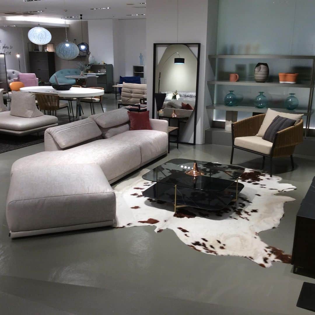 ligne roset shopのインスタグラム