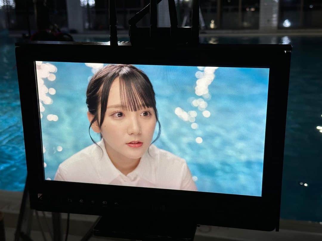 田口愛佳のインスタグラム：「「知ったかぶりのその下に」の MVが公開されました！✨  ぜひみてください！」