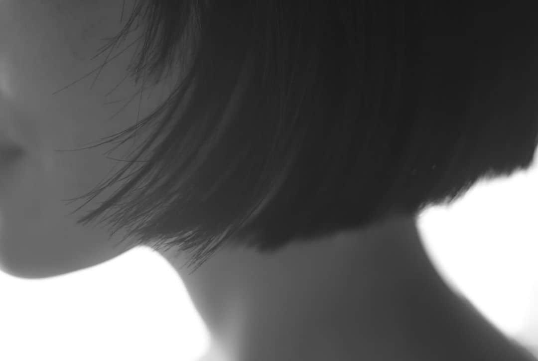Mikako さんのインスタグラム写真 - (Mikako Instagram)「FAKY - モノクロ  Lyrics by Lil' Fang Composed by UTA (TinyVoice,Production) Arranged by UTA (TinyVoice,Production)  Music Video Director：Naokazu Mitsuishi  Cinematographer：Michi Nakano  Lighting Director：Tatsuya Ishigaki (DOME) Stylist : Lean Lee Lim @limleanlee Make-up : KATO (Tron management) @katohairmake Hair : Yuki Oshiro @046yuki  pc : @robin_officialjp」9月12日 20時09分 - mikako_faky