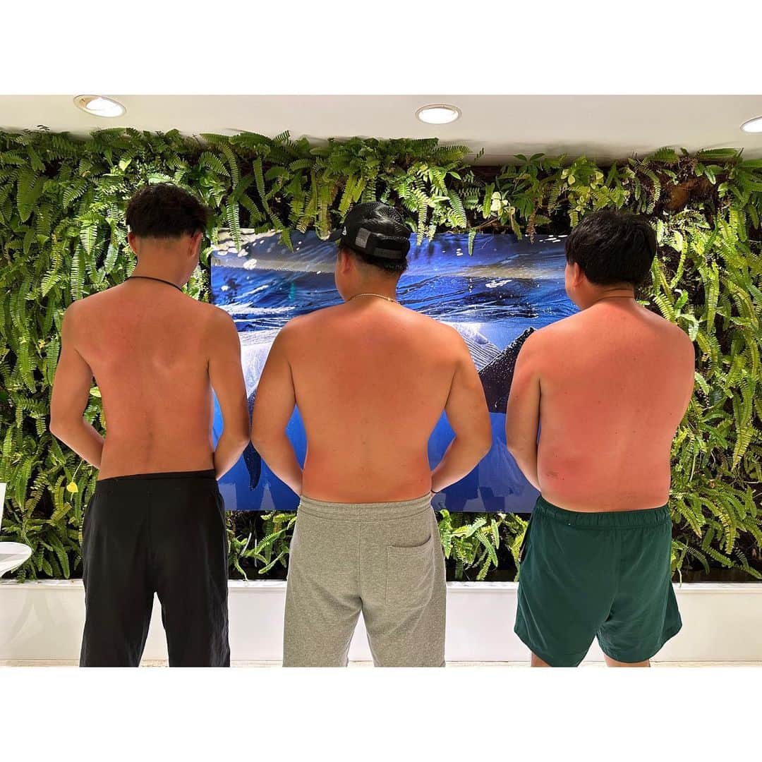 こいずみさきさんのインスタグラム写真 - (こいずみさきInstagram)「奄美part①cruising🚤 色んなところ行ったけど移住したいところNo. 1🎖️ インストラクターさんが同い年で出身も隣で高校の繋がりもある人で後追いたくなりました😂  #奄美大島  #奄美  #クルージング  #cruising  #海  #ocean  #自然」9月12日 20時07分 - kizm_sk