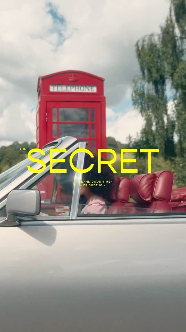 Ted Bakerのインスタグラム：「New season calling...  #TedBaker #AGrandGoodTime」