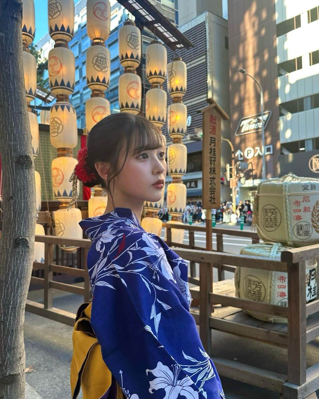 月野有菜さんのインスタグラム写真 - (月野有菜Instagram)「夏の思い出🍧  祇園祭の写真です🏮  このお面は姉に買ってもらいました🦊🩷 いちご飴も美味しかったし、金魚すくいも楽しかったです！🍓」9月12日 20時27分 - yuna_tsukino920