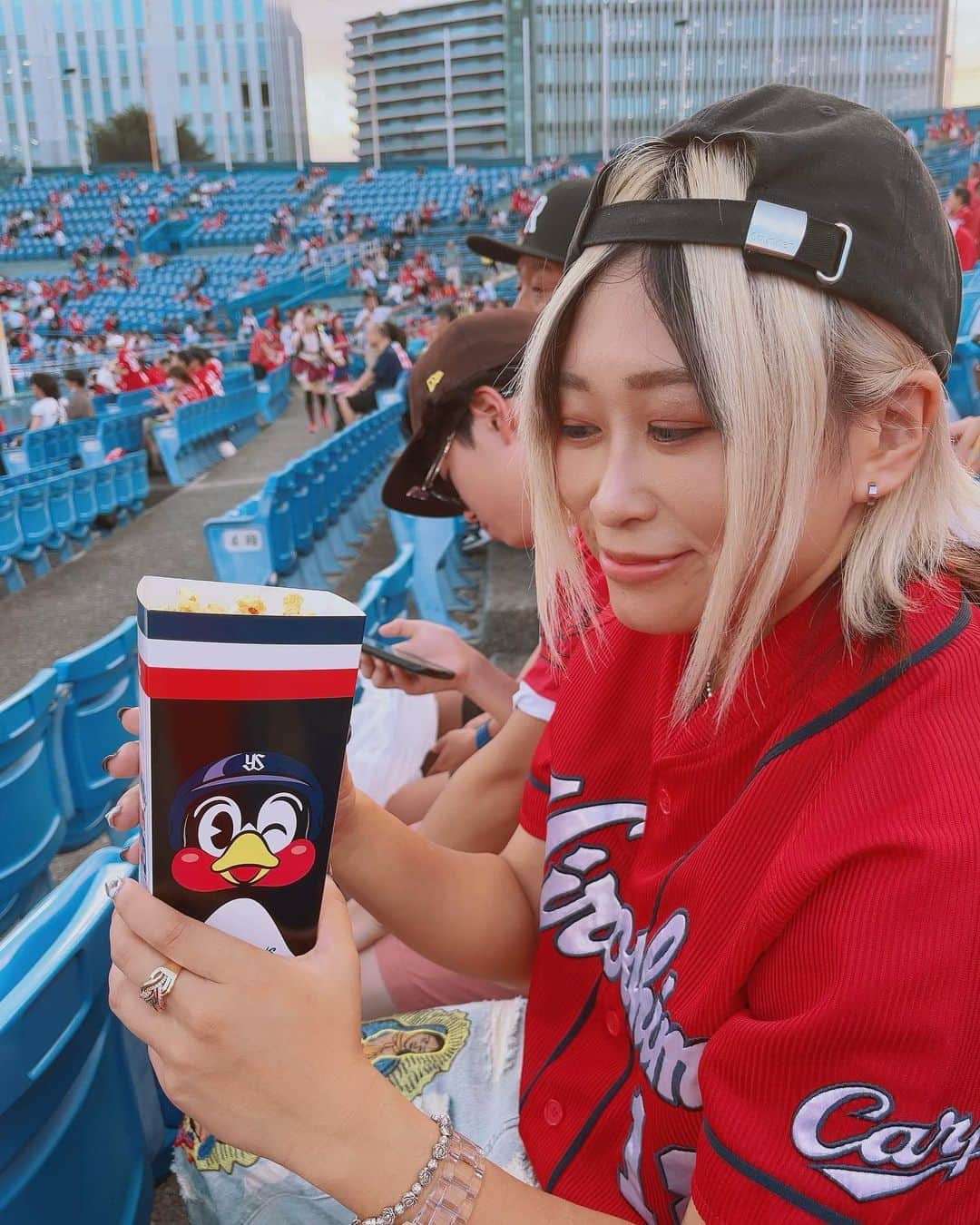 小波さんのインスタグラム写真 - (小波Instagram)「神宮球場⚾️」9月12日 20時48分 - k_o_nami