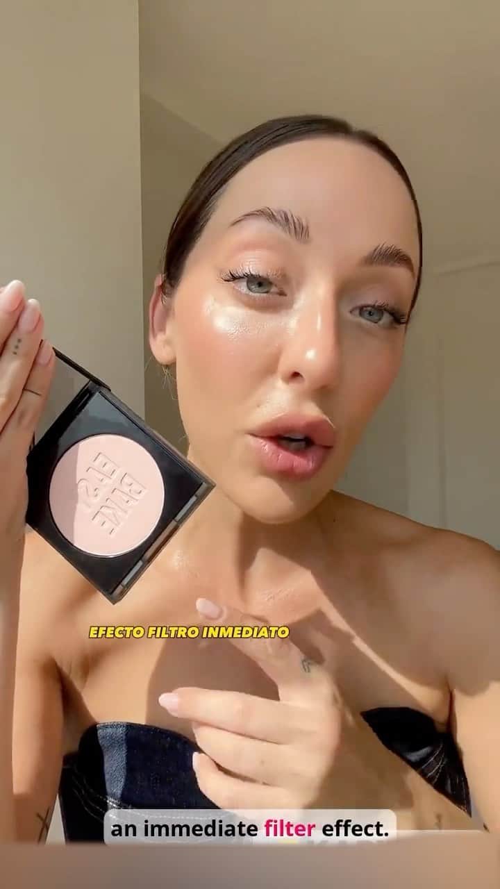Huda Kattanのインスタグラム：「@sylvia_ruuiz calls our NEW Easy Bake And Snatch Pressed Powder a total game-changer... and we agree!   Just like our OG loose powder, this pressed powder delivers a flawless finish... in seconds and without the mess. 😉 Who’s ready for the ultimate glow-up? ✨」