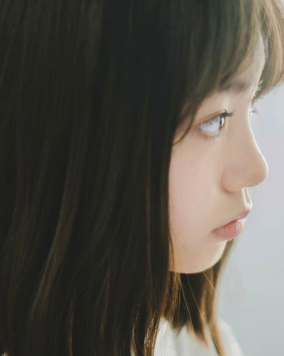 のインスタグラム：「ご縁があり女優の稲垣来泉さんを撮影させていただきました。 まだ12歳という天才的な逸材。 これまでの出演作も素晴らしいですが、更なるご活躍が期待される素敵な女優さんでした。 for @kurumi_inagaki ⁡ Photographer @shuntosato  Hair make @ken_nagasaka  Stylist @rikiyamada_」