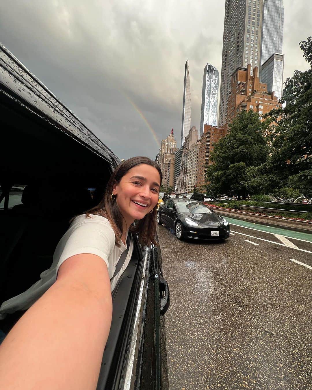 のインスタグラム：「somewhere over the rainbowwwww 🩵」