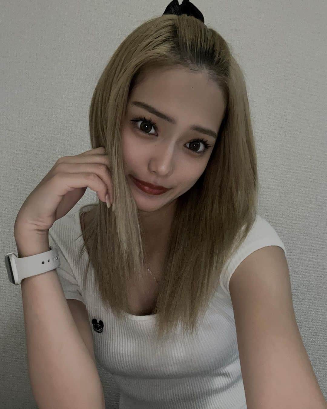 のインスタグラム：「前髪上げてみた👀」