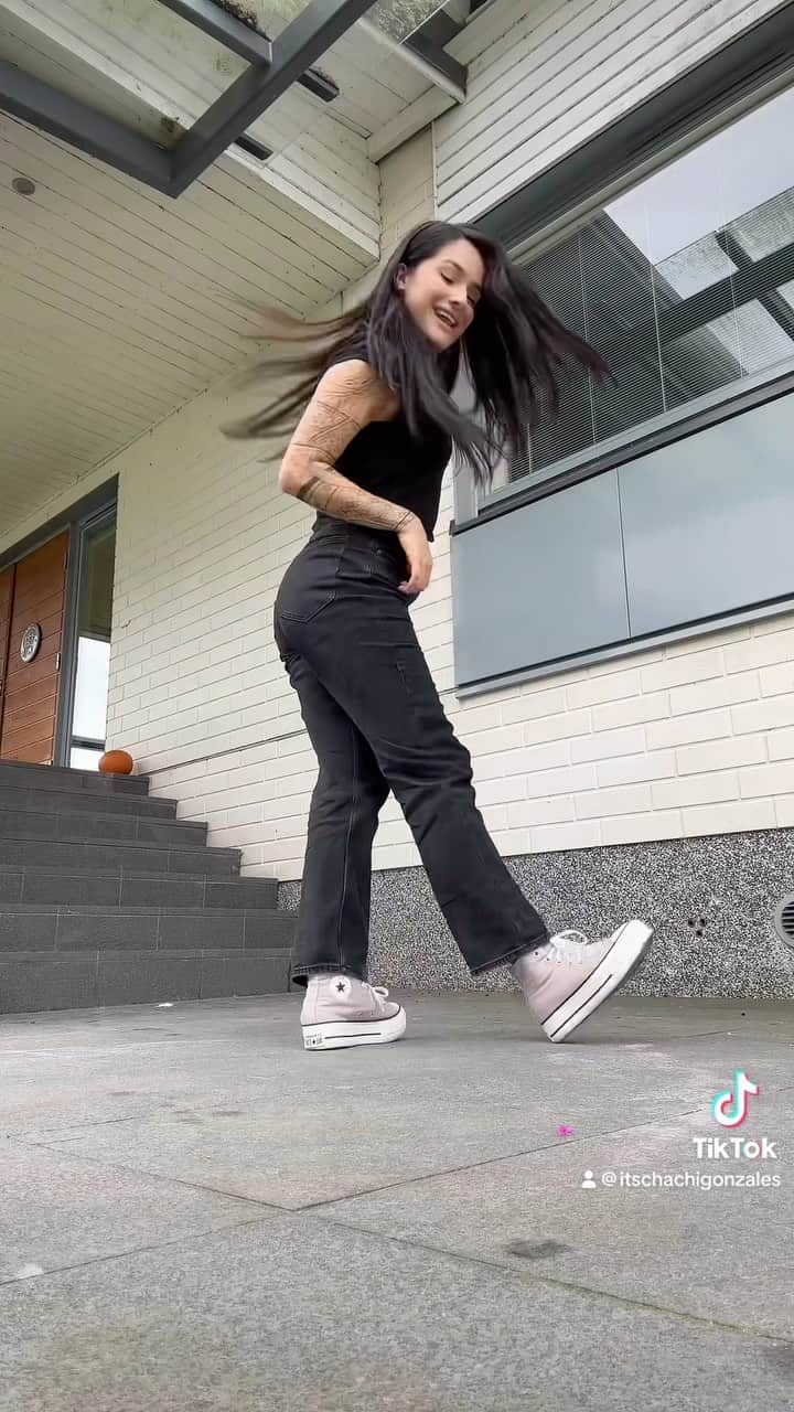 のインスタグラム：「When that double espresso hits 💃🏻」