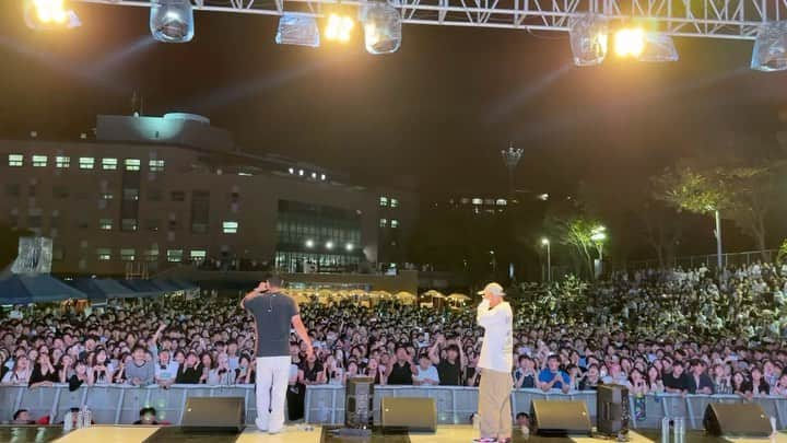 チェジャのインスタグラム：「개코 후배님들 넘 잘 놀아준 덕에 하반기 대학축제도 산뜻하게 시작!!  #홍익대세종캠퍼스」