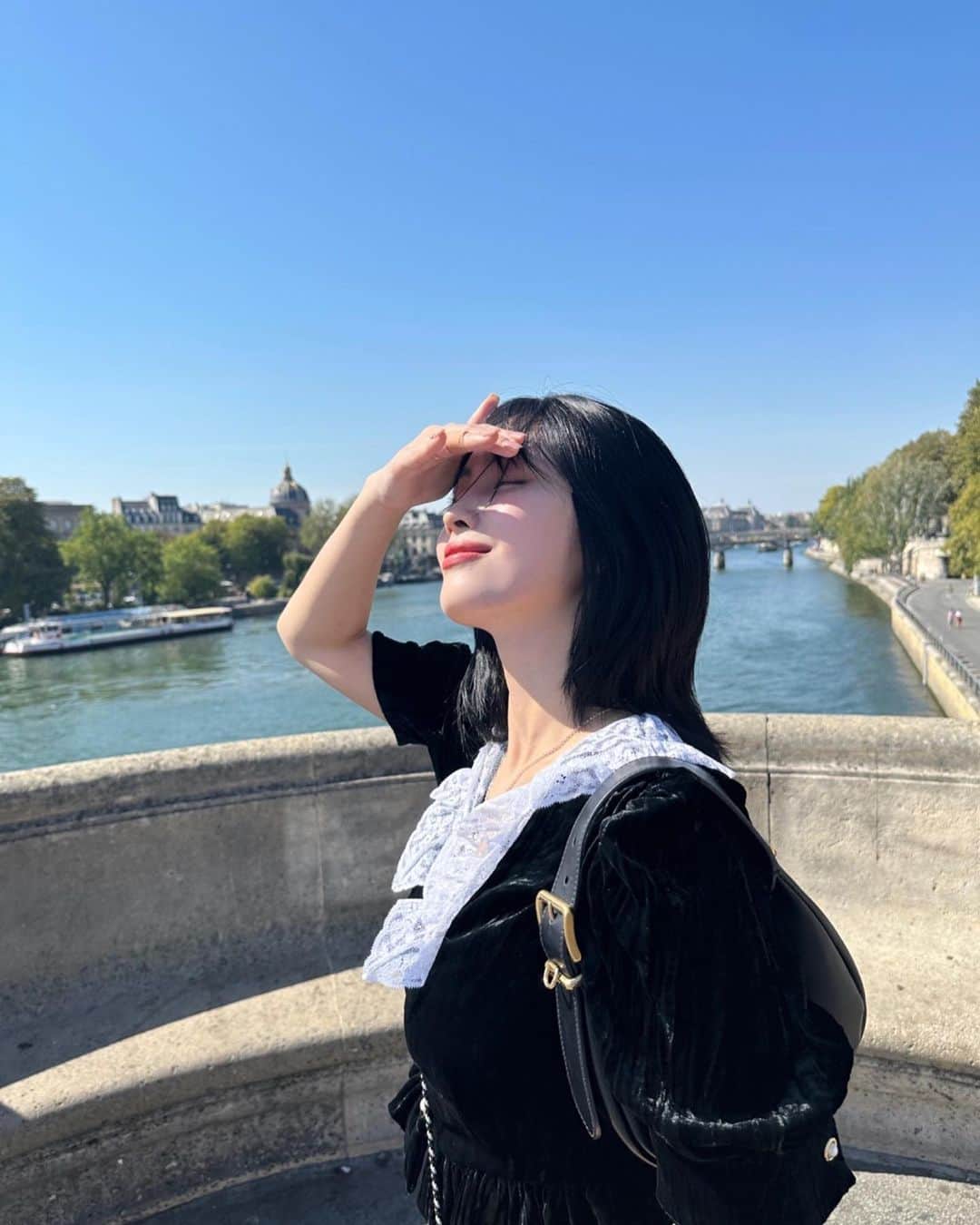 もものインスタグラム：「Paris❤️」