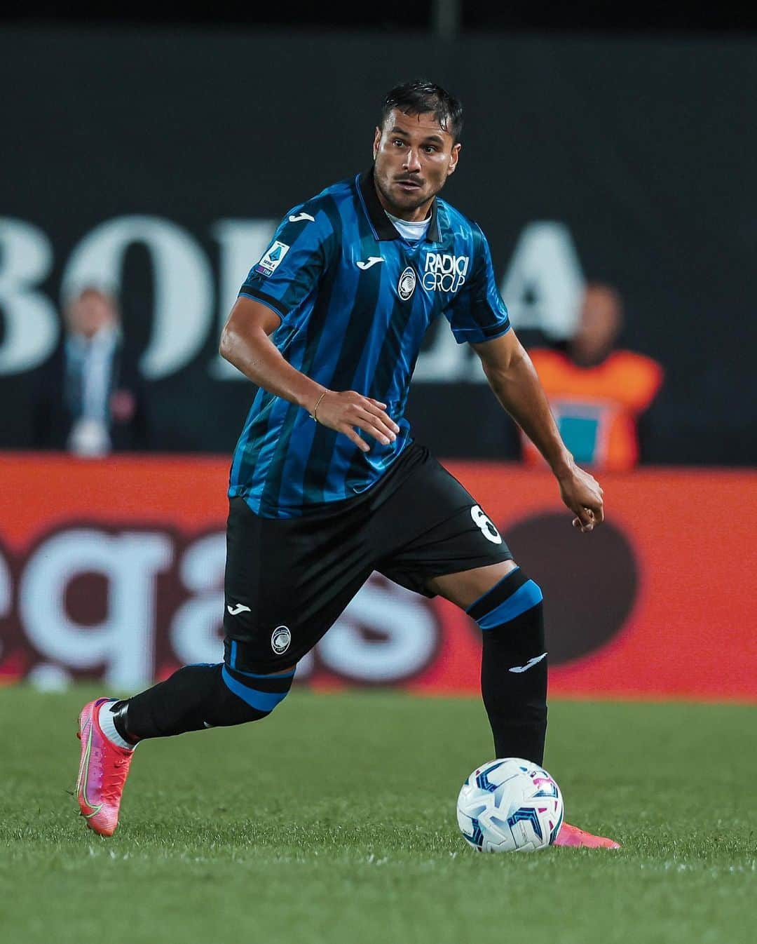のインスタグラム：「𝘌𝘭 𝘑𝘦𝘧𝘦 🤠  @palominooficial #GoAtalantaGo ⚫️🔵」