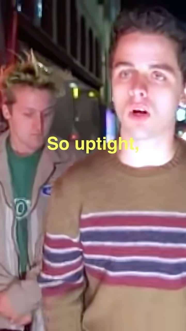 Green Dayのインスタグラム：「Just three dudes roamin’ around #Dookie30 #WhenIComeAround」