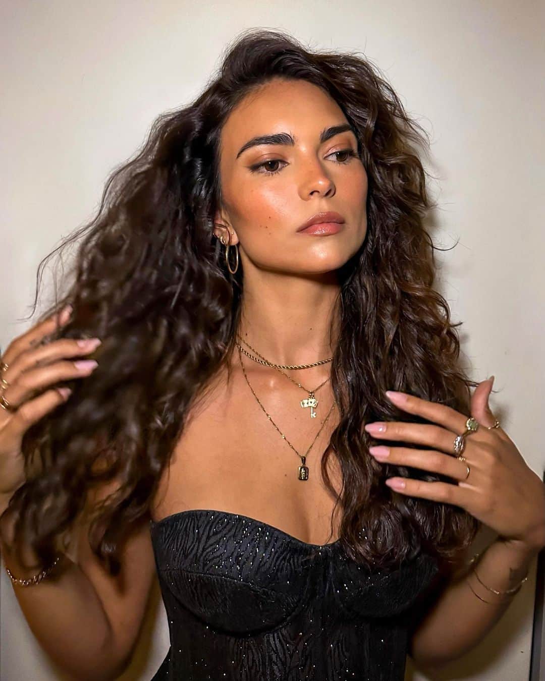 キラ・サントーロのインスタグラム：「La chica con el pelo loco 🦁🤪」