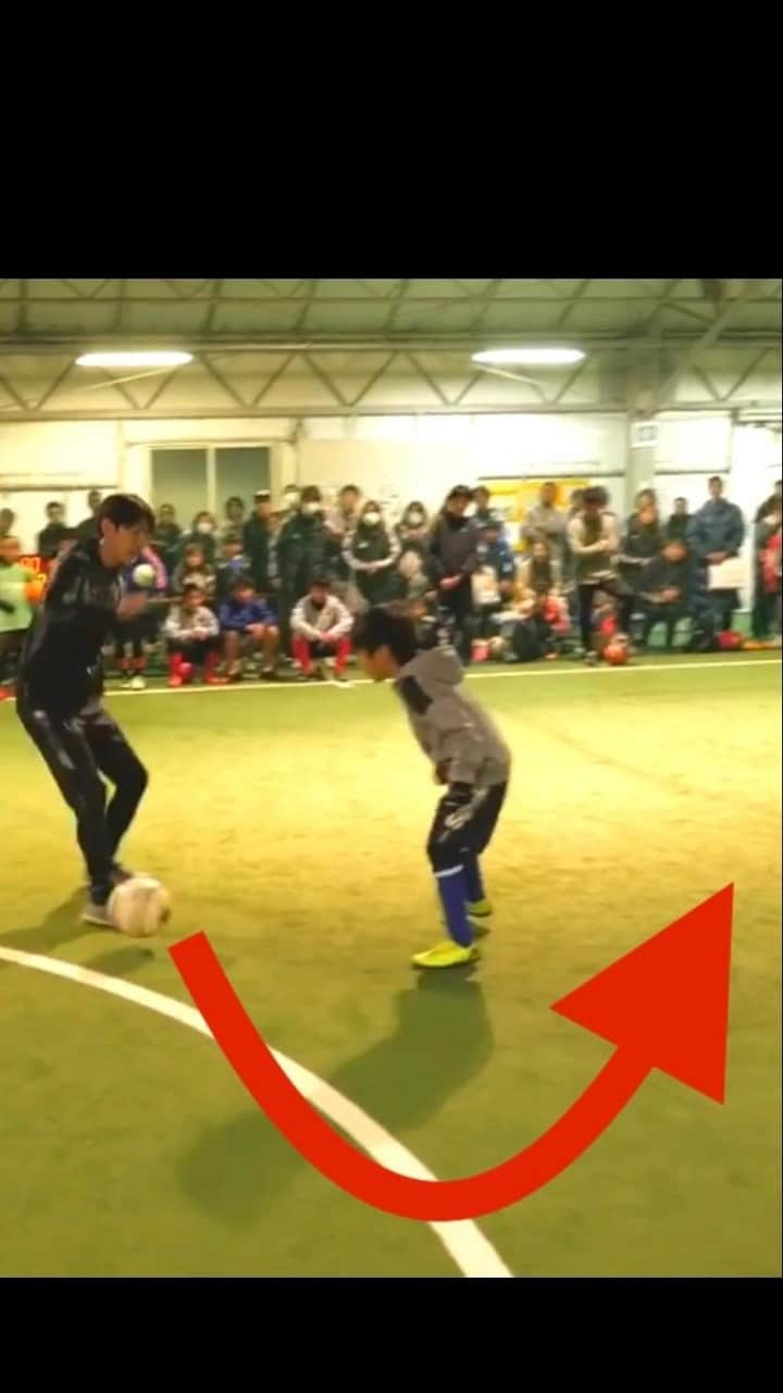 岡部将和のインスタグラム：「Rondo Football Skills #football #soccer #skills #Dribble」