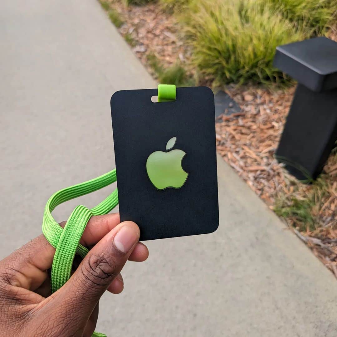 のインスタグラム：「We out here (Shot on Pixel Fold)」