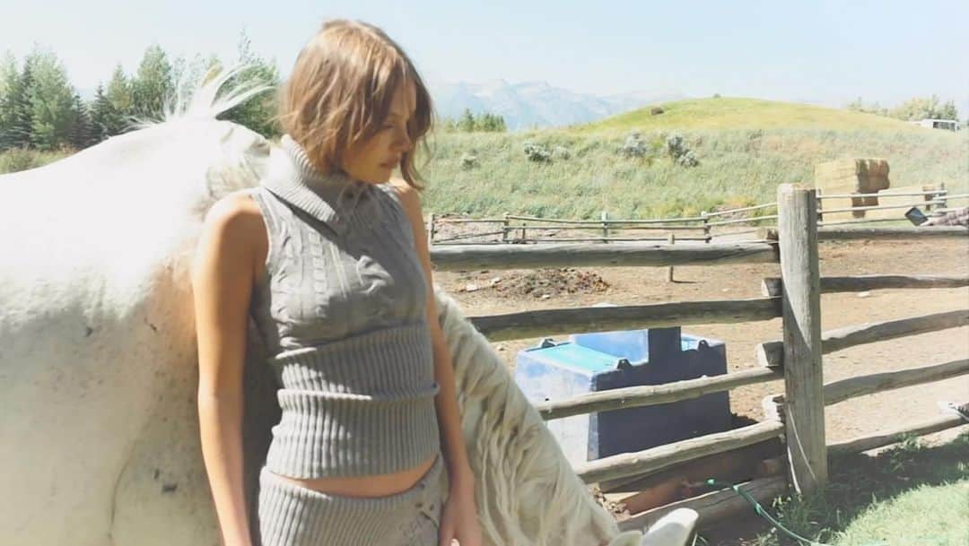のインスタグラム：「the cloud knit collection ☁️ out now by @aidancullen1」