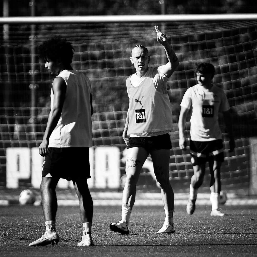 マリウス・ゲルスベックのインスタグラム：「🙆🏼‍♂️ ⚒️」