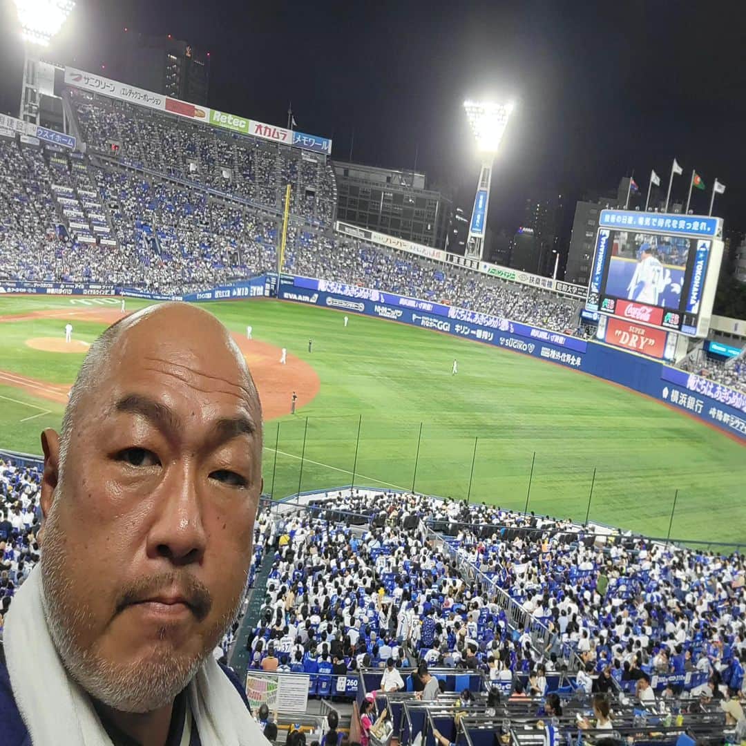 高岩竜一のインスタグラム：「横浜スタジアム⚾」