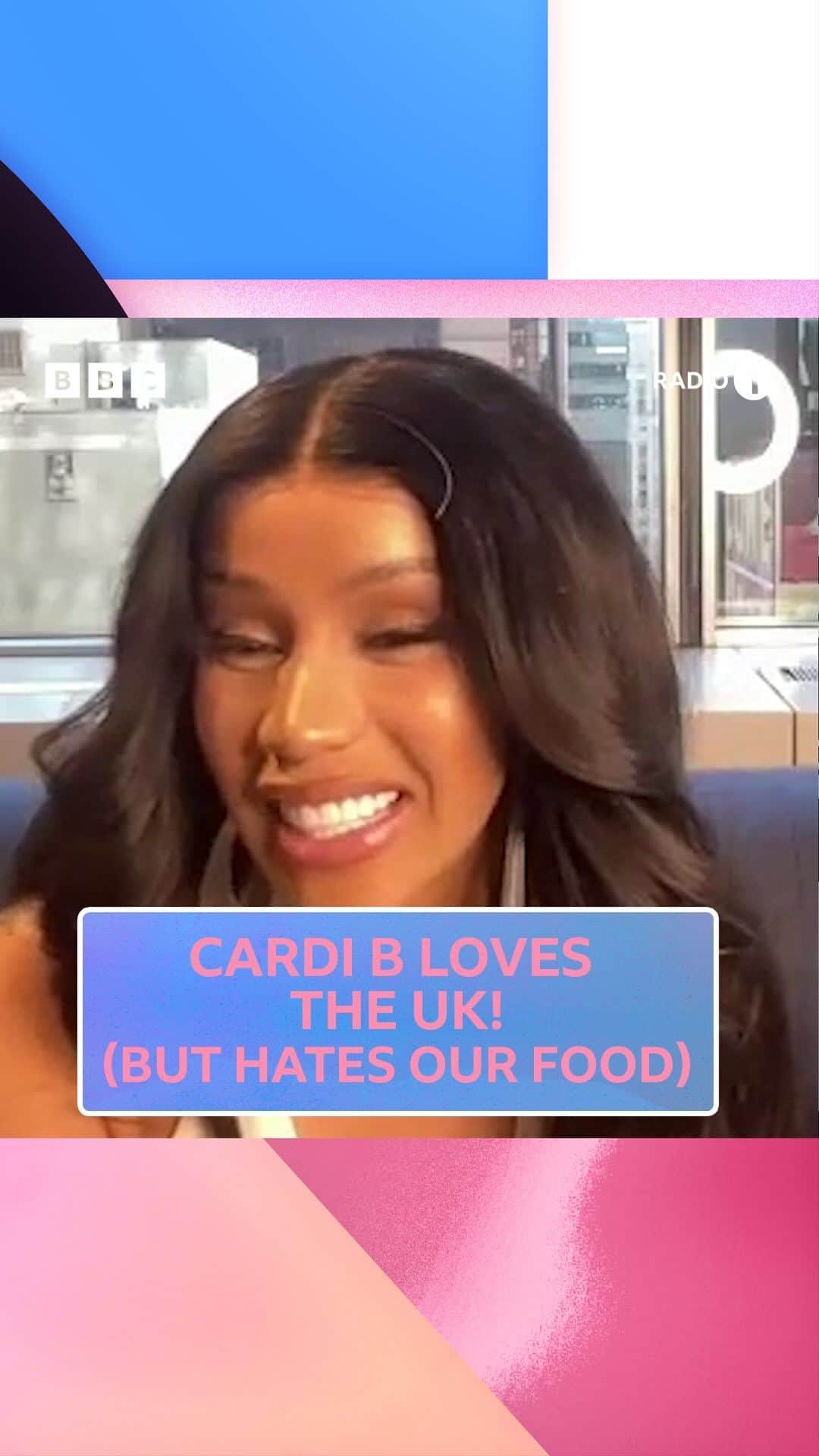 のインスタグラム：「we’ve always loved @iamcardib 💚✨」