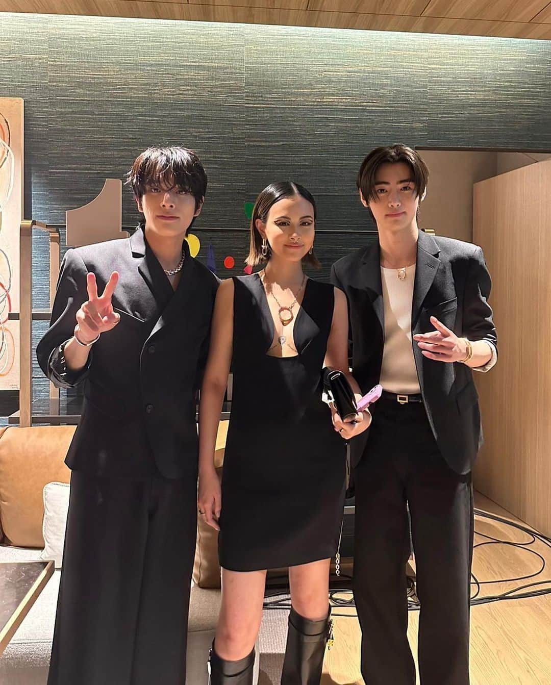 高橋ららさんのインスタグラム写真 - (高橋ららInstagram)「Tiffany Omotesando’s opening party🩵🪽✨  #Tiffanyandco #TiffanyOmotesando #TiffanyPartner」9月13日 7時51分 - lala__takahashi