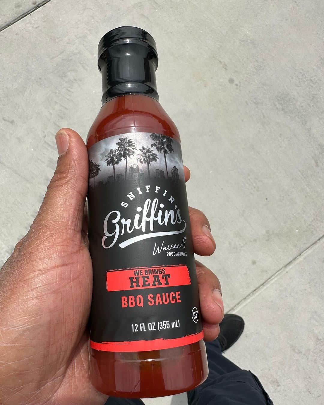 のインスタグラム：「New bottle alert soon! Had to go plastic the delivery companies was to ruff on glass. @sniffingriffinsbbq」