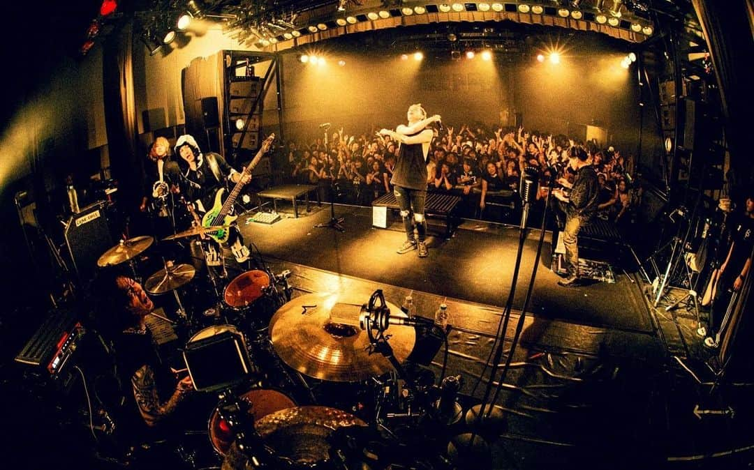 Katsuma さんのインスタグラム写真 - (Katsuma Instagram)「“RE:ADMISSION” LIVE HOUSE TOUR 2023 at 高松 OLIVE HALL🔥🔥🔥  Photos @yamada_mphoto   #coldrain  #再入学ツアー #SWEETSIXTEEN」9月13日 3時06分 - katsuma_drums