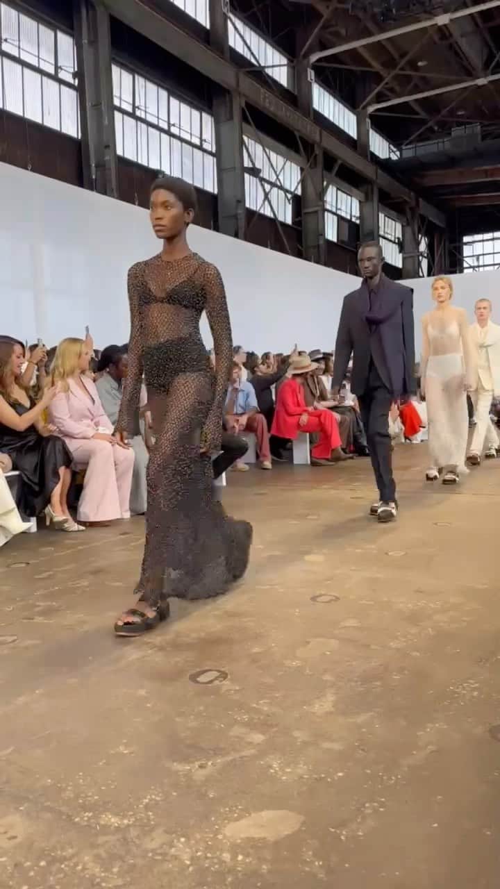 Harper's BAZAARのインスタグラム：「The finale at @gabrielahearst. ⚡️ #NYFW」