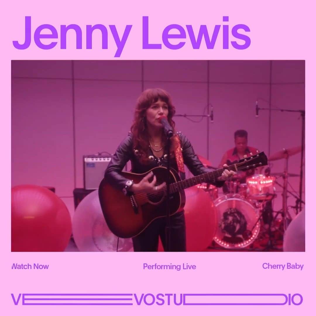 Vevoのインスタグラム：「Your day will be better after watching @jennydianelewis' sweet studio take of "Cherry Baby." It's from the accomplished singer-songwriter's new 'Joy'All' album, which uses Western country sounds to wrangle with aging and life cycles. Watch the performance and stream the full project at the link.  ⠀⠀⠀⠀⠀⠀⠀⠀⠀ ▶️ [Link in bio]」