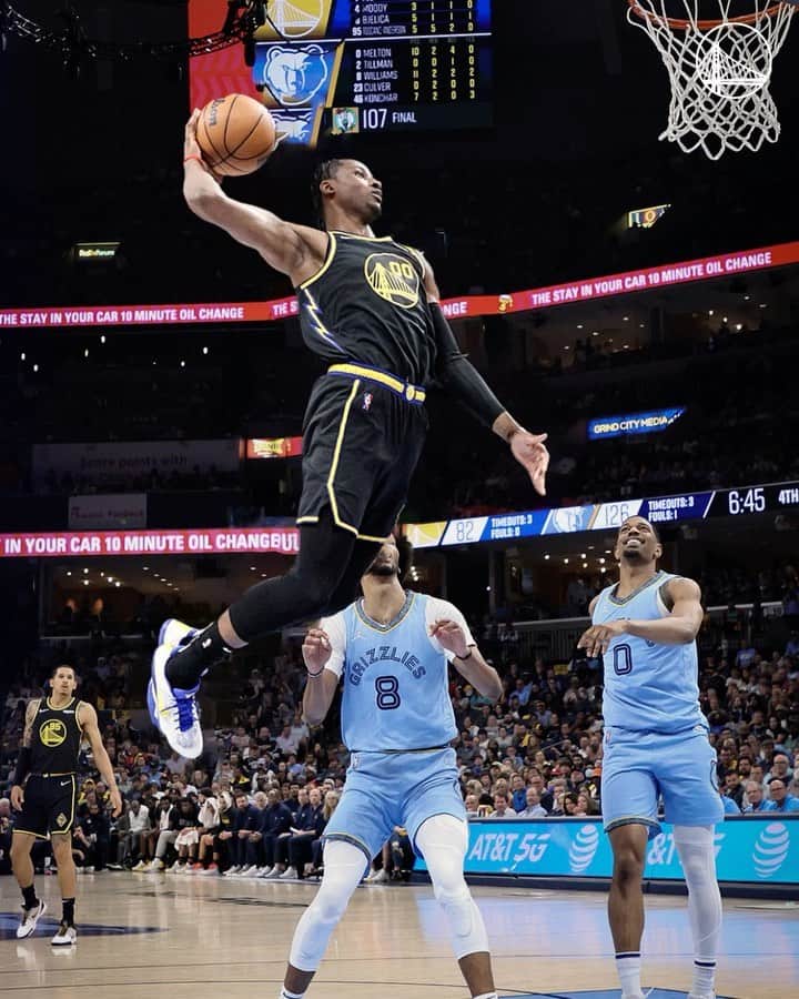 ゴールデンステート・ウォリアーズのインスタグラム：「Kuminga takes flight 🚀」