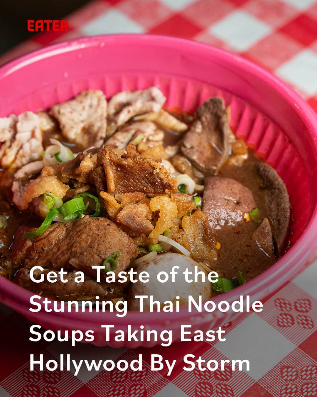 Eater LAのインスタグラム：「On hot summer days in LA, spicy noodle soup is rarely the first food that comes to mind when stewing over what to eat. But despite it being over 90 degrees in East Hollywood, a small crowd has already formed in front of Mae Malai Noodles — a weekends-only pop-up specializing in Thai boat noodles — half an hour before its opening.   Malai Data started her streetside noodle business 10 months ago, joining the popular wok-fired noodle operation Rad Nah Silom by invitation on Hollywood Boulevard in Thai Town. “We both want the Thai community and others who are interested in Thai food to have the opportunity to eat original Thai food,” Data says. “If you want it spicy, you have to come here.”   Tap on the link in bio to read the feature by Kat Thompson (@katthompsonn).  📸: @wonhophoto」