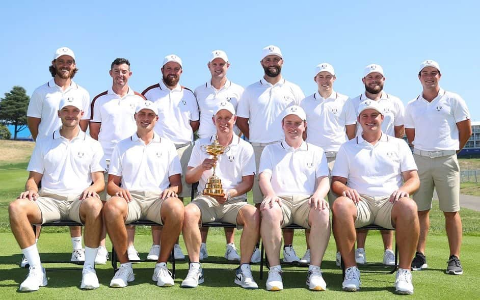 ロバート・マッキンタイアのインスタグラム：「Great trip with the boys 🇪🇺🏆」