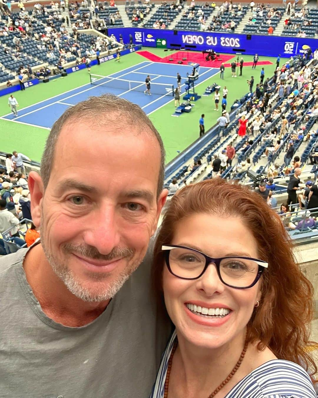 デブラ・メッシングさんのインスタグラム写真 - (デブラ・メッシングInstagram)「What a thrill it was to be at the Men’s Finals at the US Open! A great match, even if it was in straight sets. The @usopen is my favorite thing to happen each year. I grew up on tennis. My brother played competitively so it was McEnroe, Borg, Navratilova, Everett, Graff, Davenport, Agassi, Sampras, Federer, Williams, and you know the rest! Watching athletes at the top of their sport is always awe inspiring, but to watch it live? Unforgettable. Thank you @lavazzausa for being such gracious hosts to my brother and me. Grazia! You never know who you’re going to run into. @stephruhle and @shilpay was in the box next to ours. Until next year, and congratulations to all the extraordinary players who competed this year. See you next year. 🤞🏼  #USOpen #MensFinals #NovakDokovic #medvedev」9月13日 4時40分 - therealdebramessing