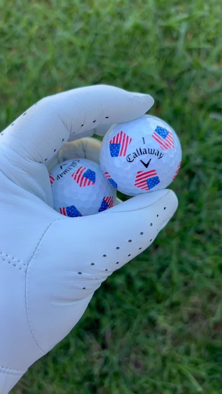 ジョン・ラームのインスタグラム：「The new USA and Europe Truvis Balls 🤌」