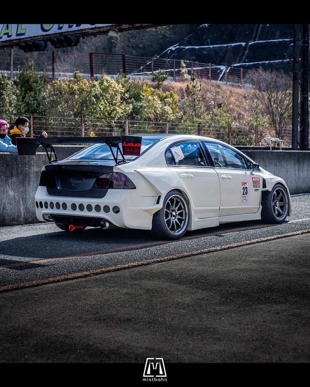 mistbahnさんのインスタグラム写真 - (mistbahnInstagram)「_ KUMEKAWA FARM Honda FD2 CIVIC TYPE R _ owner: @s________san6 photo: @mistbahn _ Shot on Jan-29 2023 🏁 "CTAC(Central Time Attack Challenge @central_time_attack_challenge )" Central Circuit (Hyogo, Japan). _ JP) 2023年1月29日、セントラルサーキットで開催されたCTAC(セントラル・タイムアタック・チャレンジ)にて撮影。 _ #ctac #ctac2023 #centraltimeattackchallenge #centralcircuit #セントラルサーキット #minds #マインズ #クメカワファーム #aslan #アスラン #aslan_inc_japan #civic #hondacivic #ホンダシビック #シビック #fd2 #fd2typer #typer #csx #acuracsx #kseries #k20a #k20 #timeattack #timeattackjapan #advan #a050 #ce28 #rays #hondasontrack」9月13日 5時44分 - mistbahn