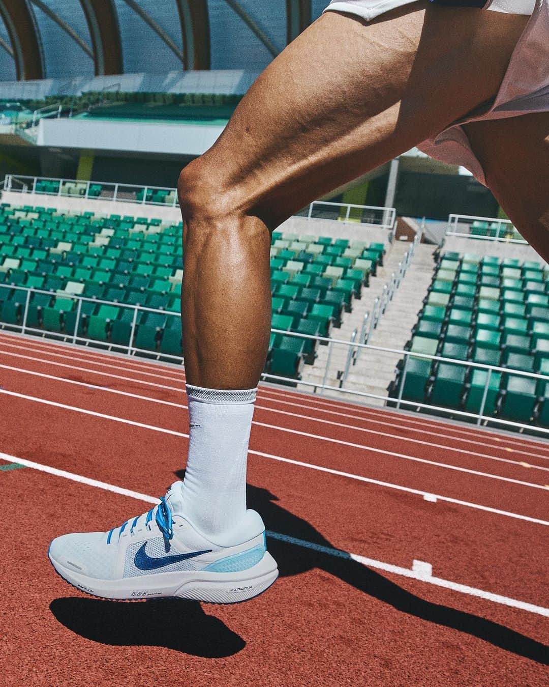 The Run Dept.さんのインスタグラム写真 - (The Run Dept.Instagram)「2016 Olympic Gold Medalist Matthew Centrowitz gets more mileage out of the Nike Vomero 16 PRM than any other shoe. 👟  With responsive cushioning and a breathable design, the Vomero gets him everywhere he needs to go. Link in bio. 😎」9月13日 6時00分 - nikerunning