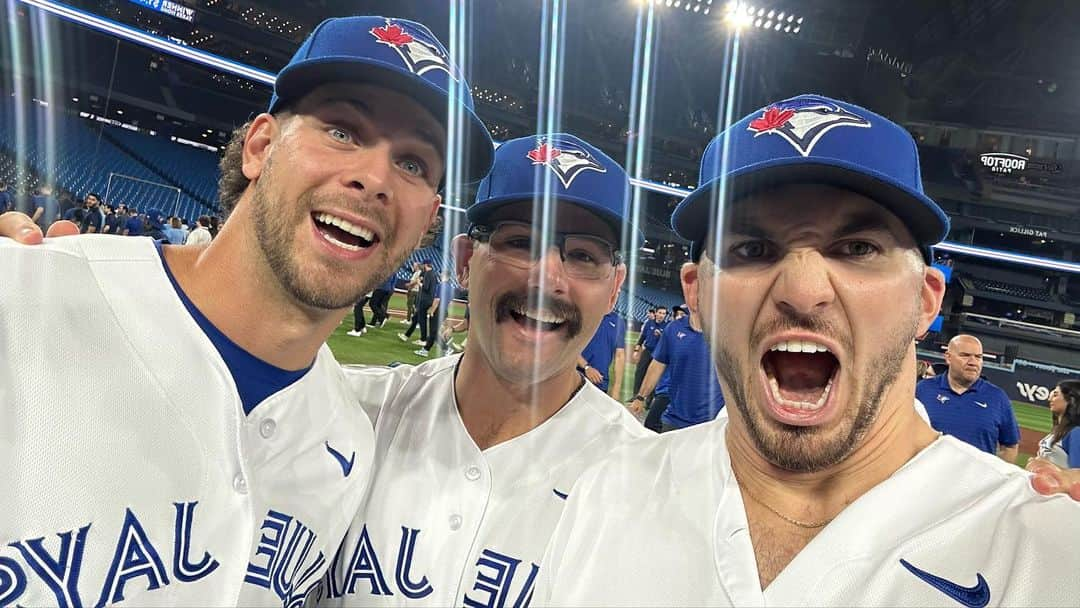 トロント・ブルージェイズさんのインスタグラム写真 - (トロント・ブルージェイズInstagram)「Your 2023 Toronto Blue Jays 📸😃#NextLevel」9月13日 6時06分 - bluejays