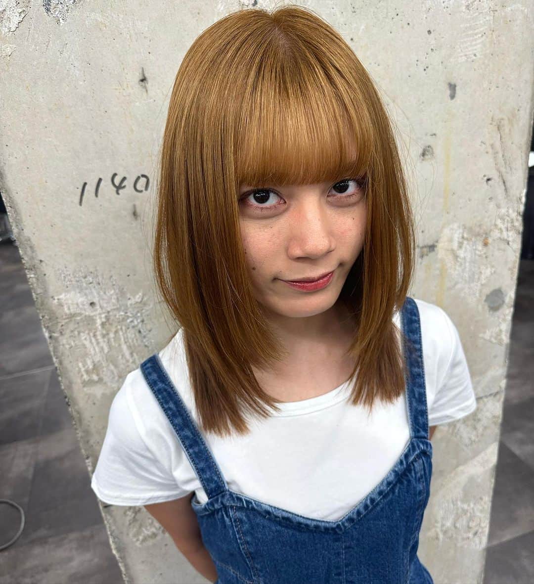 江藤由羽さんのインスタグラム写真 - (江藤由羽Instagram)「時差投稿になるけれどもLA🇺🇸行く前にカット、カラー、縮毛矯正、トリートメントのフルコースをはせもも先生 @hs0312mm にやっていただきました🌿🌿🌿 いつもありがとう☺︎♡ はせももにアドバイスされて写真全然違うの2枚載っけてみたんだけどどっちが好き？🫠 #hair #美容室 #縮毛矯正」9月13日 15時44分 - chanyu_jp