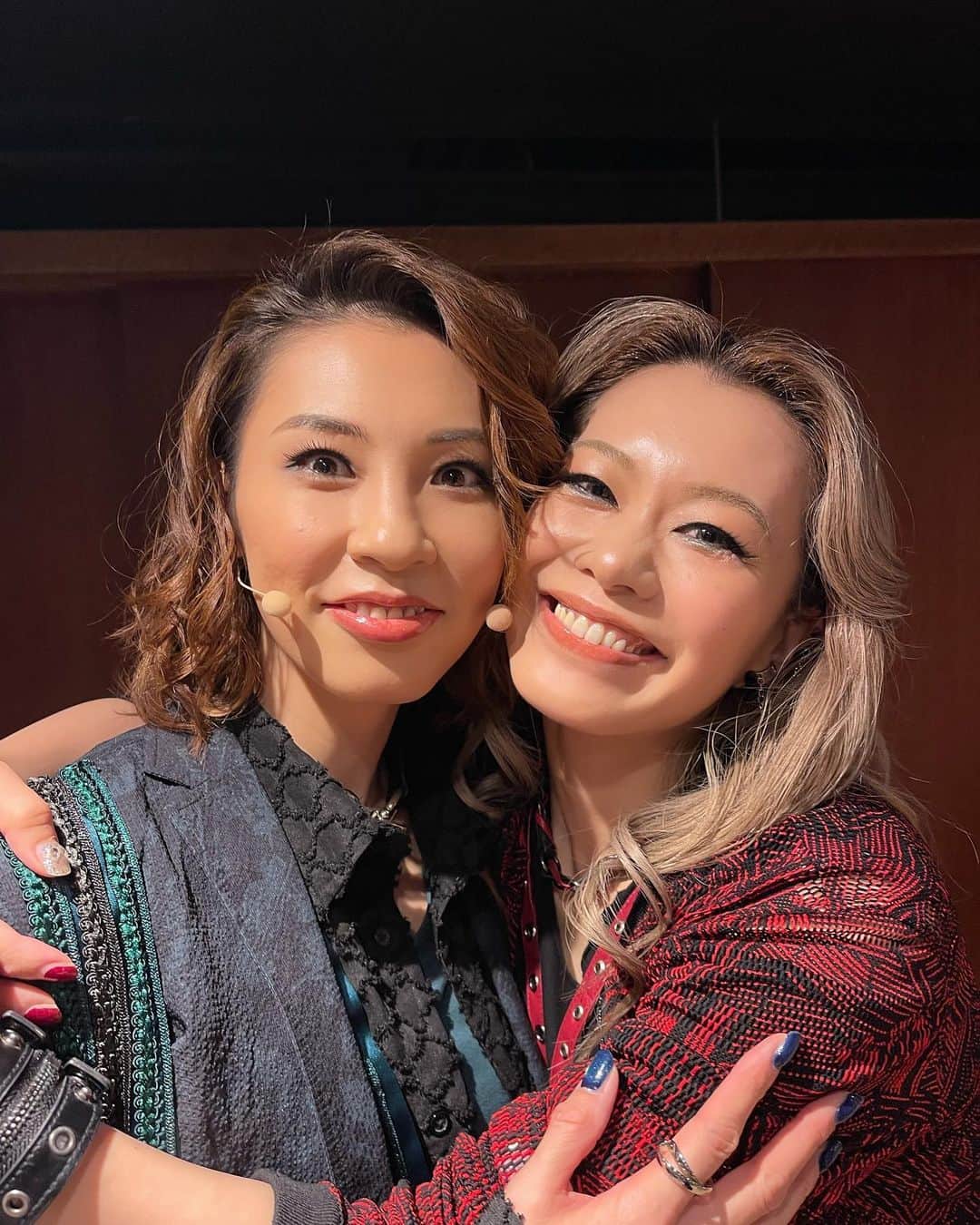 瀬戸かずやさんのインスタグラム写真 - (瀬戸かずやInstagram)「⁡ 終わってぼーーっとしてたら結構日にちが経ってしまいましたが、改めまして、、、 ⁡ 8/4より始まった ミュージカル「TRACE U」 無事全日程完走することができました！ ⁡ 韓国で長い間愛され続けているこの作品 日本初演のメンバーとして挑戦することができて本当に幸せでした✨ ⁡ 最高にロックな楽曲⚡️最高なバンドメンバー 演出の加古さん、脚本の月森さん ステージングのアヤさん 音楽監督のオレノさん 同じ舞台には立てませんでしたが、 津田さん、榊原くん、風間くん！！ ⁡ 皆さんとひとつひとつ積み上げていき そして最後に客席に座ってくださるお客様という ピースがはまりやっとこの作品が完成する、、、 ⁡ なんとも言えない感覚 体験したことのない不思議さ 毎日ヒリヒリするこの作品が大好きです♡ ⁡ この作品に出会えて、皆様と共有できて 共に過ごせた今年の夏は最高に熱かった！！ ⁡ 沢山の応援ありがとうございました！！！ ⁡ ⁡ あきら ⁡」9月13日 16時04分 - kazuya.seto_akira