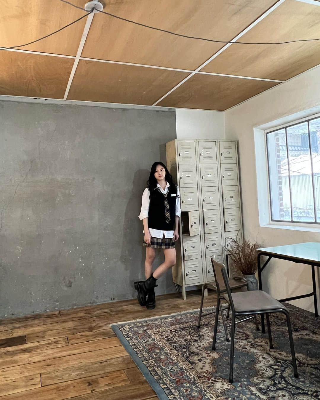 Ni Daのインスタグラム：「안녕 지아야 잘부탁해👋🏻 #7인의탈출 #SBS」