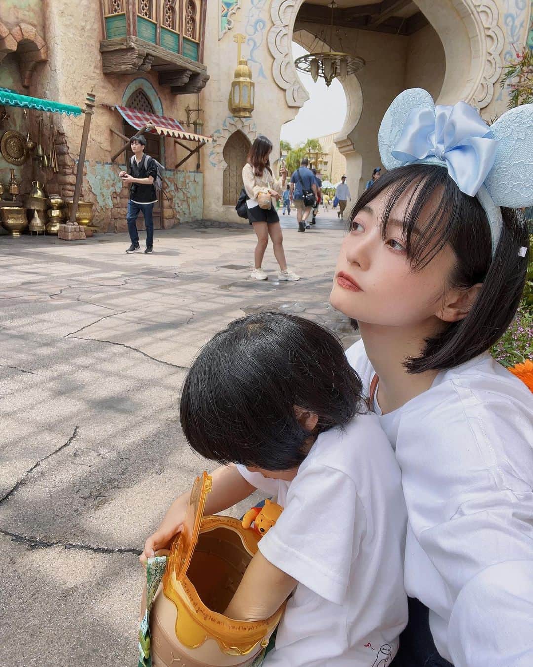 小森真理子さんのインスタグラム写真 - (小森真理子Instagram)「あぁ... ディズニーハロウィン行きたいよぉ......🥹😭🎃 　 (これは5月に行ったシー🌊🚢)」9月13日 16時37分 - mariko_hiki_komori
