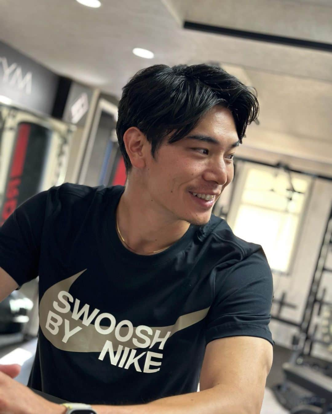 山岸将也のインスタグラム：「最近新調したNIKEのシューズとウェアで気分も⤴️  3枚目に注目🤣  @nike @nikewellcollective   #nike #nikewellcollective  #supportedbynike  #トレーニングウェア #最高」