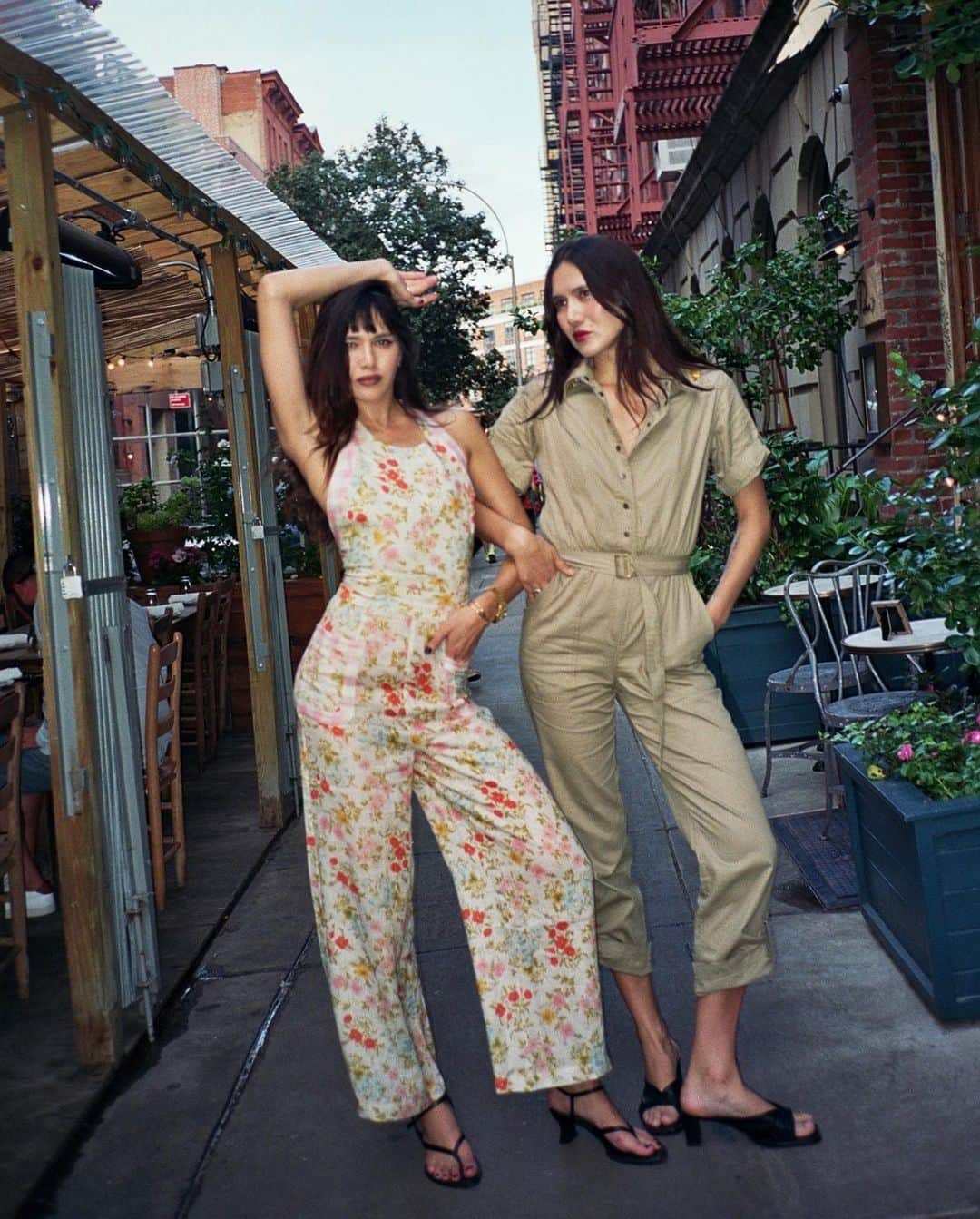 SPELLのインスタグラム：「Girls on film 🎞️ outtakes from Spell Summer School in New York City ~ take us back to this night… 🍅」